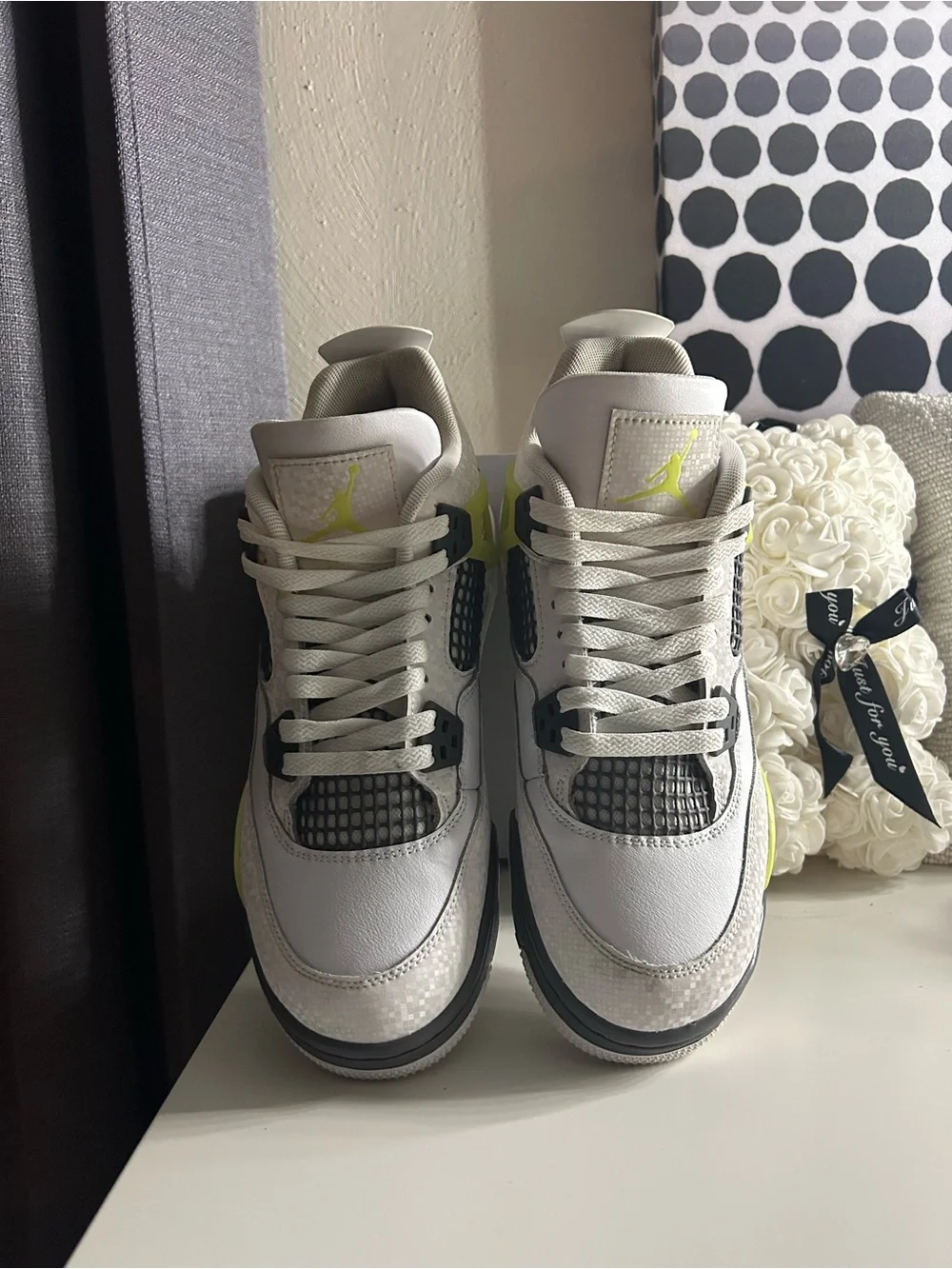 Air Jordan 4 Sneakers Light. Lemon Twist- White with Neon Yellow Accents